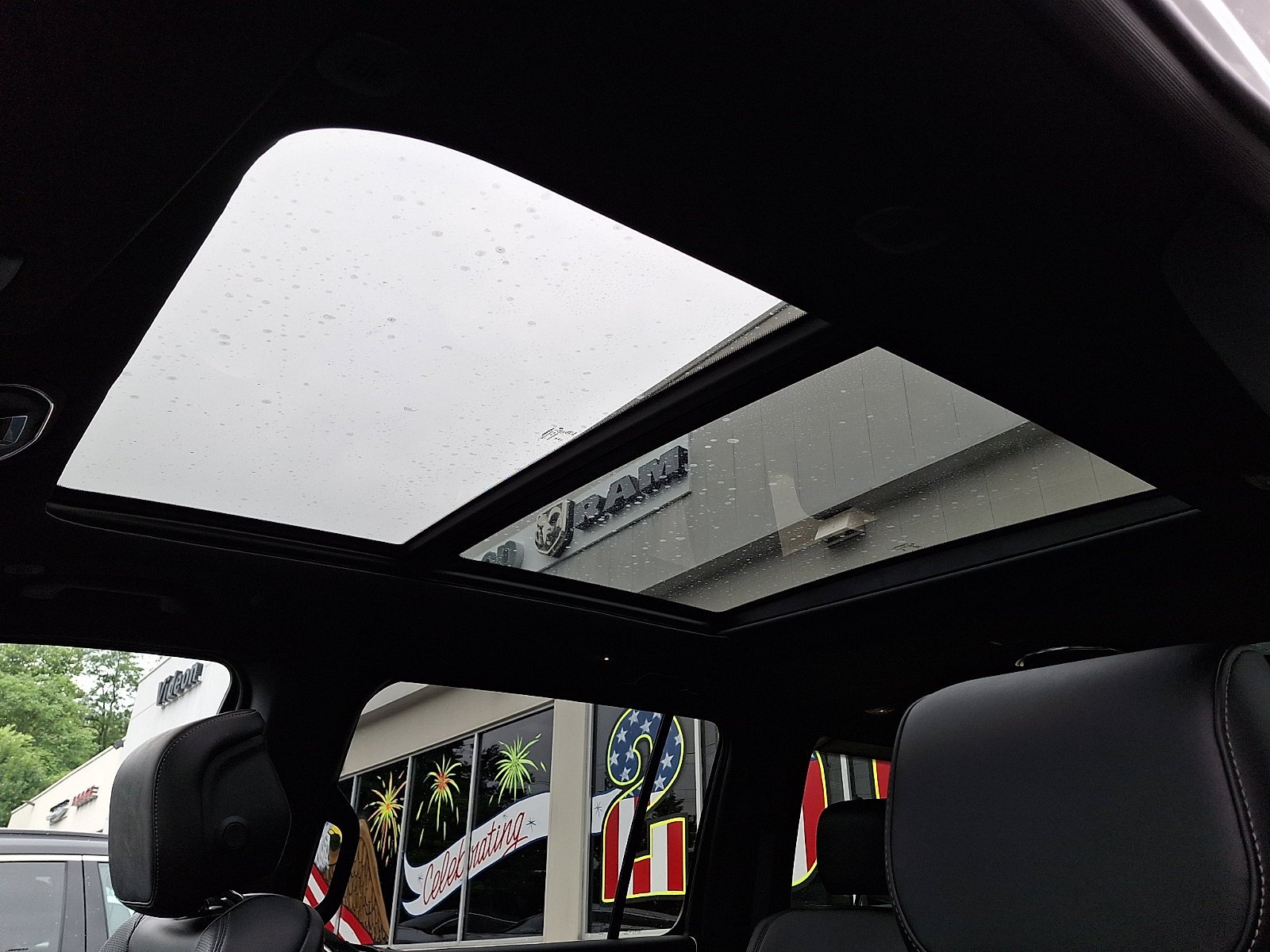 New 2026 Bright White Clear-Coat Exterior Paint Jeep Limited Altitude image 10