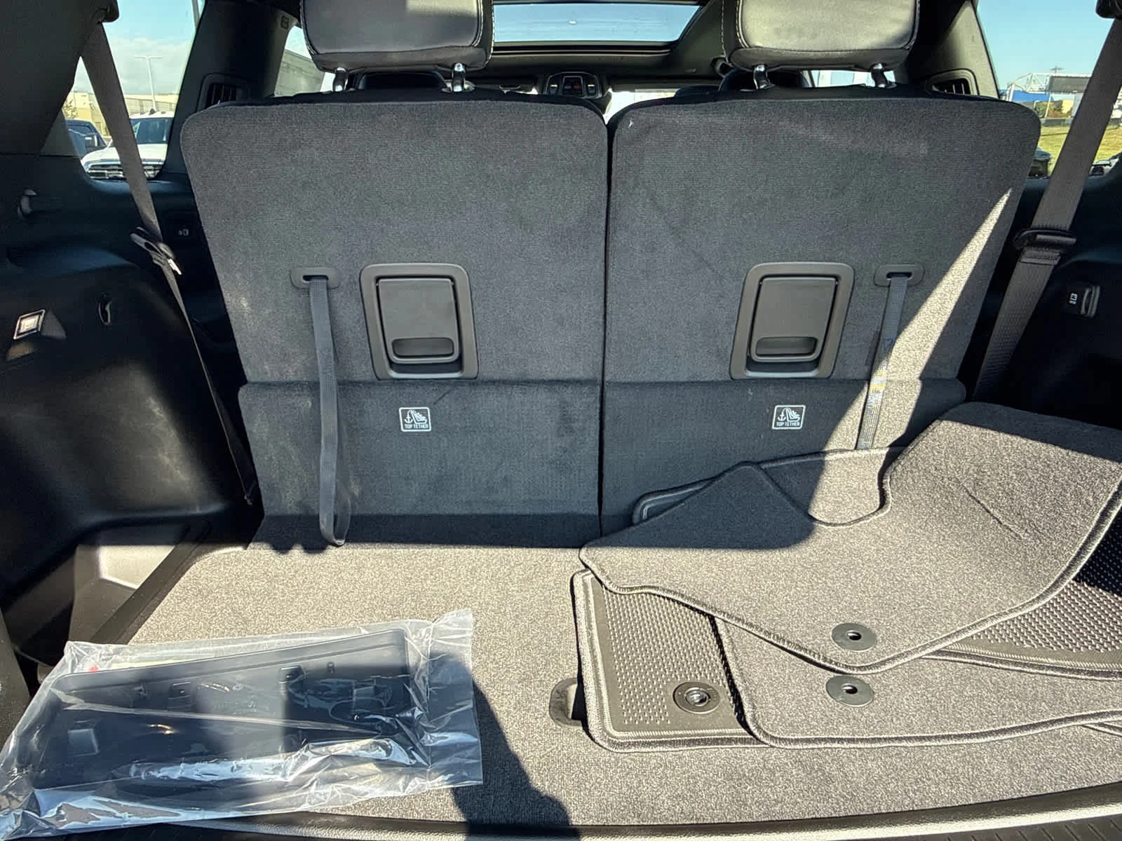 New 2025 Silver Zynith Exterior Paint Jeep Limited image 20