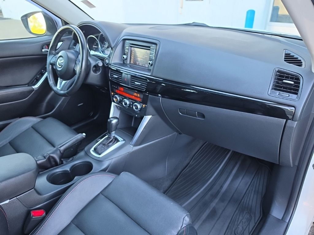 Used 2015 White Mazda Grand Touring image 32