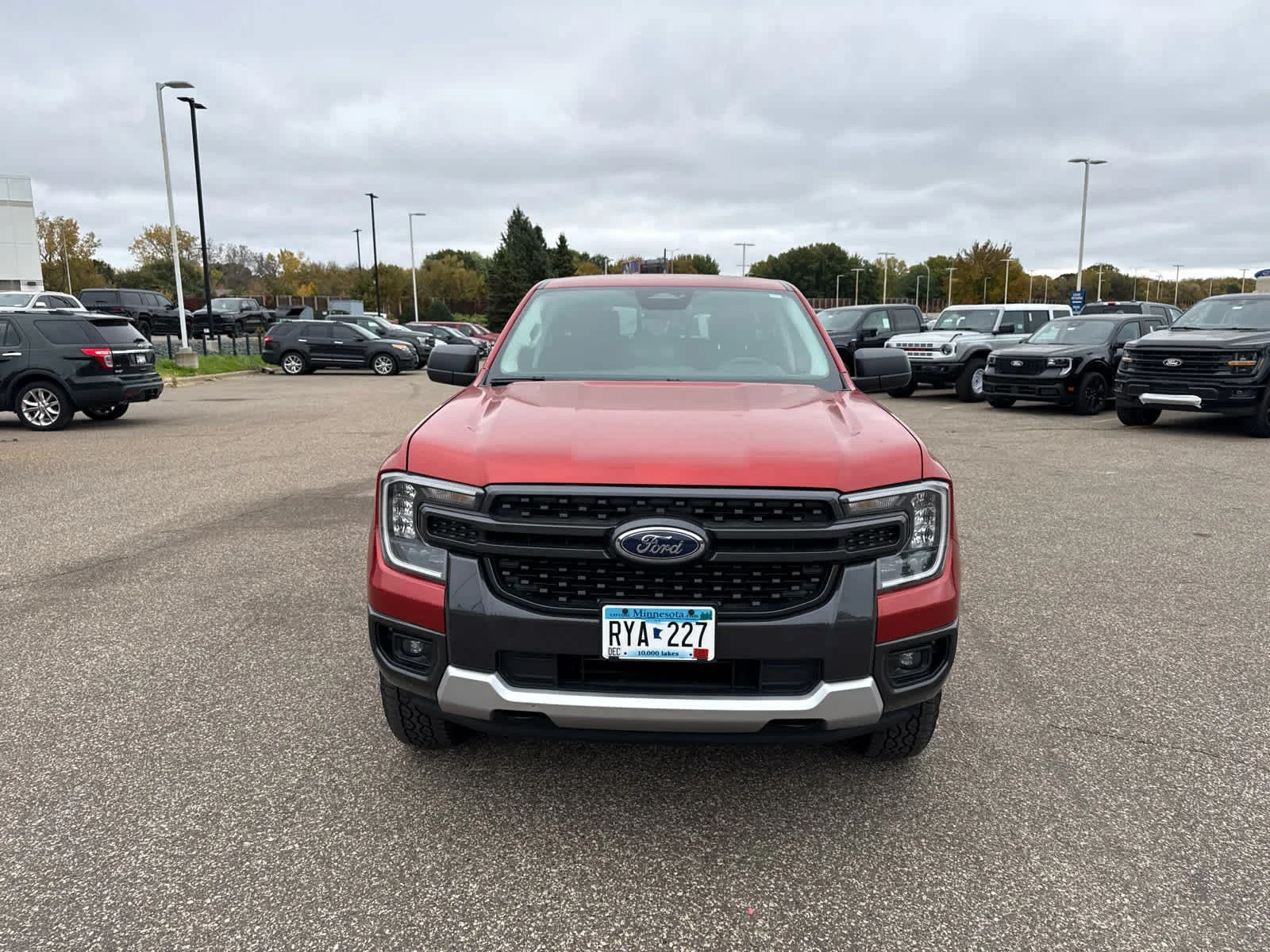 Used 2024 Hot Pepper Red Metallic Tinted Clearcoat Ford XLT image 2