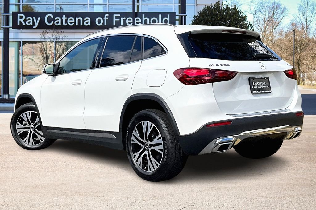Certified Used 2025 White Mercedes-Benz GLA 250 image 12