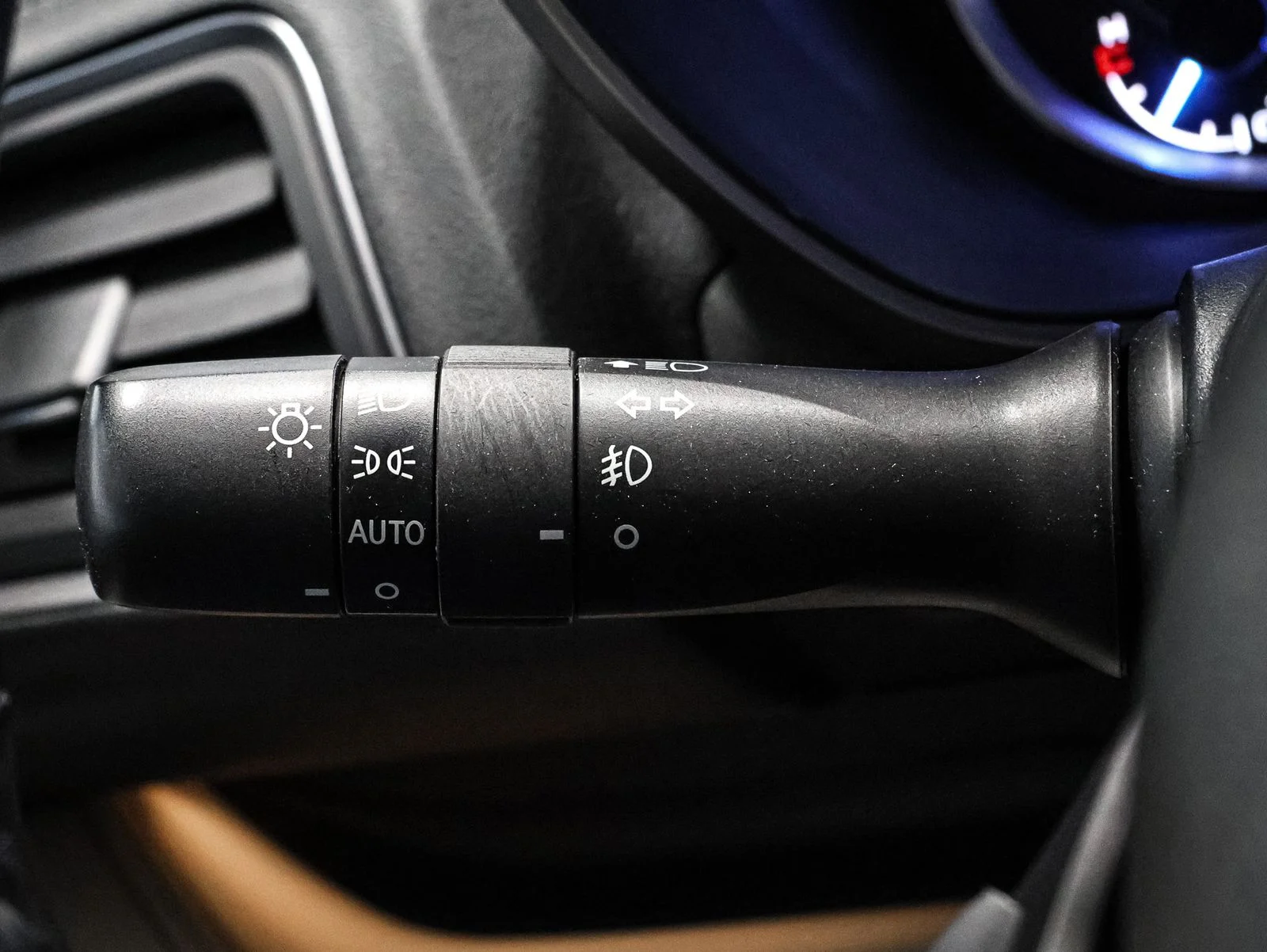 Used 2020 Cinnamon Subaru Touring image 40