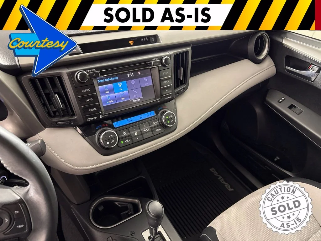 Certified Used 2017 Silver Toyota XLE image 30