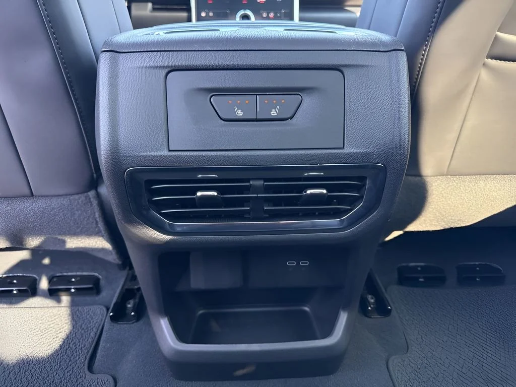 Used 2025 Onyx Black GMC Extended Range Denali image 14