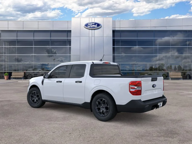 New 2026 Oxford White Ford XLT image 4