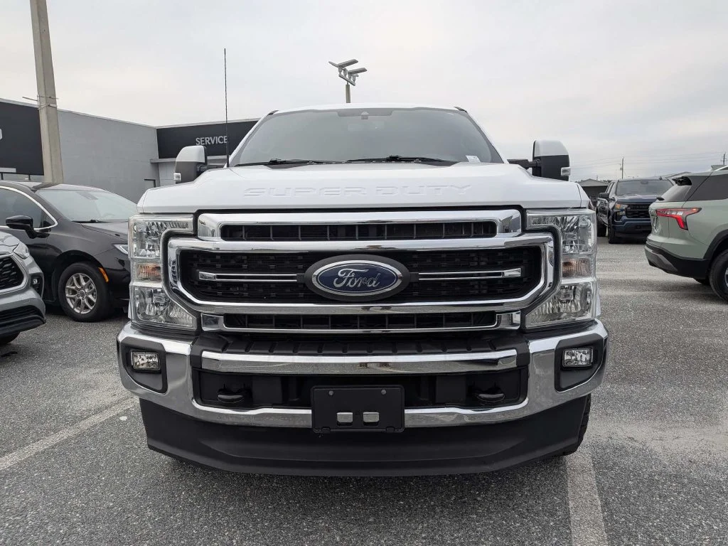 Used 2022 Oxford White Ford Lariat image 8