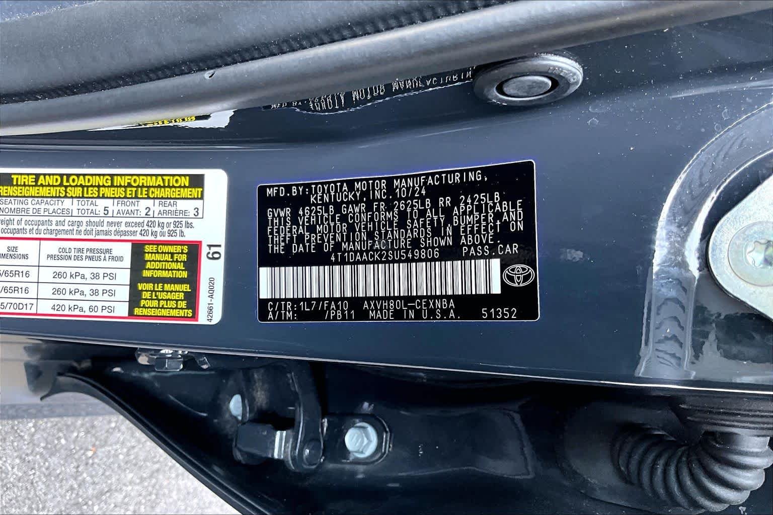 Used 2025 Underground Toyota LE image 33