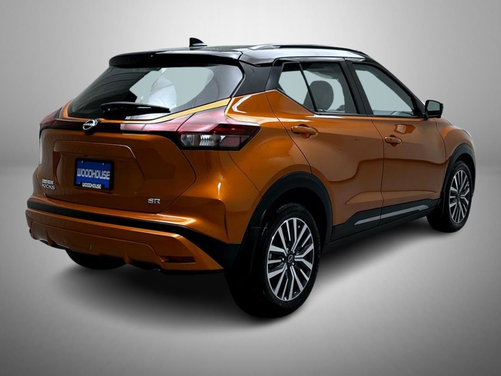 Used 2023 Orange Nissan SR image 5