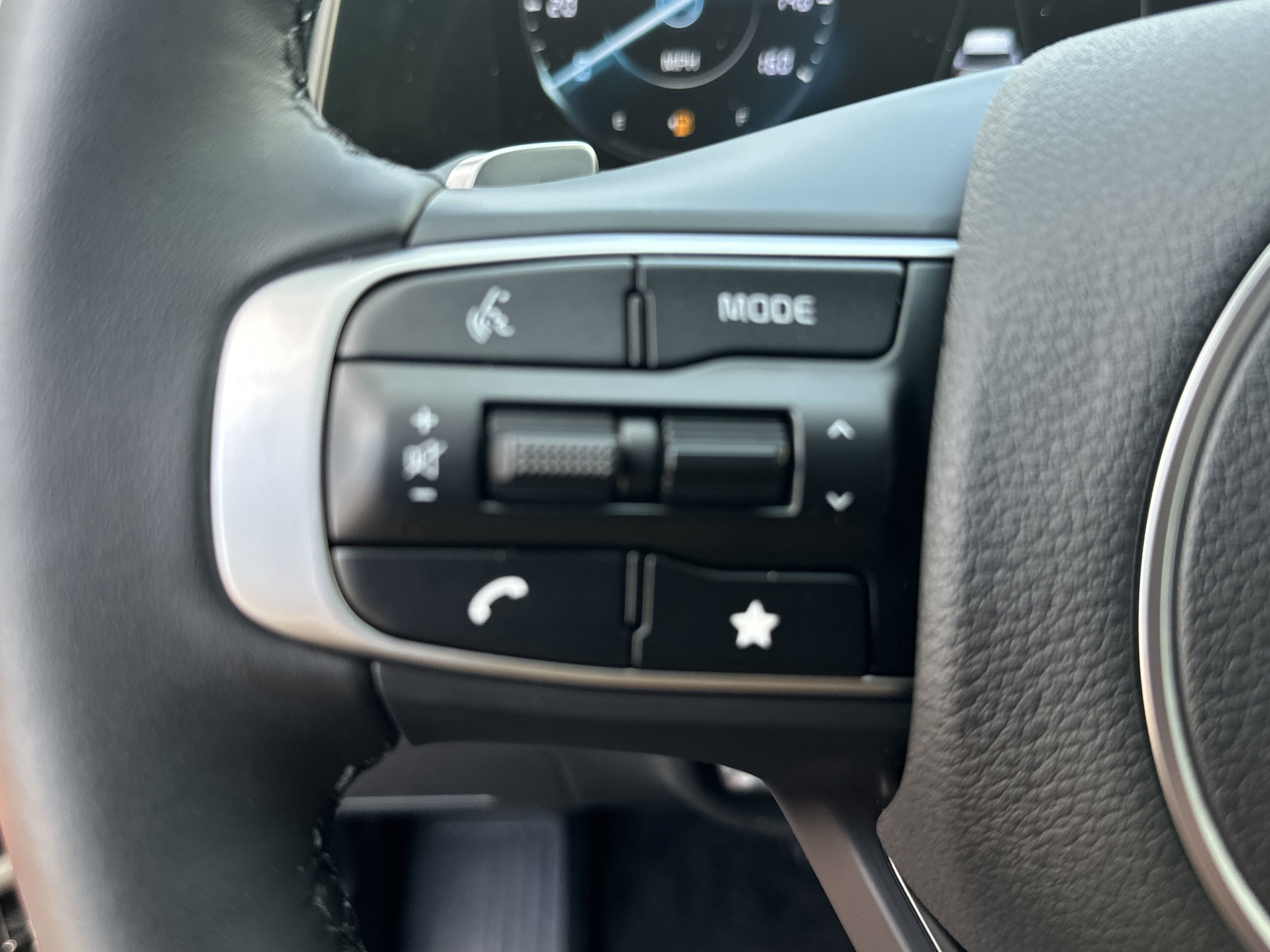 2025 Kia Sportage SX Prestige Hybrid - Photo 29