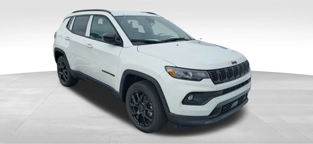 New 2026 White Jeep Latitude image 3