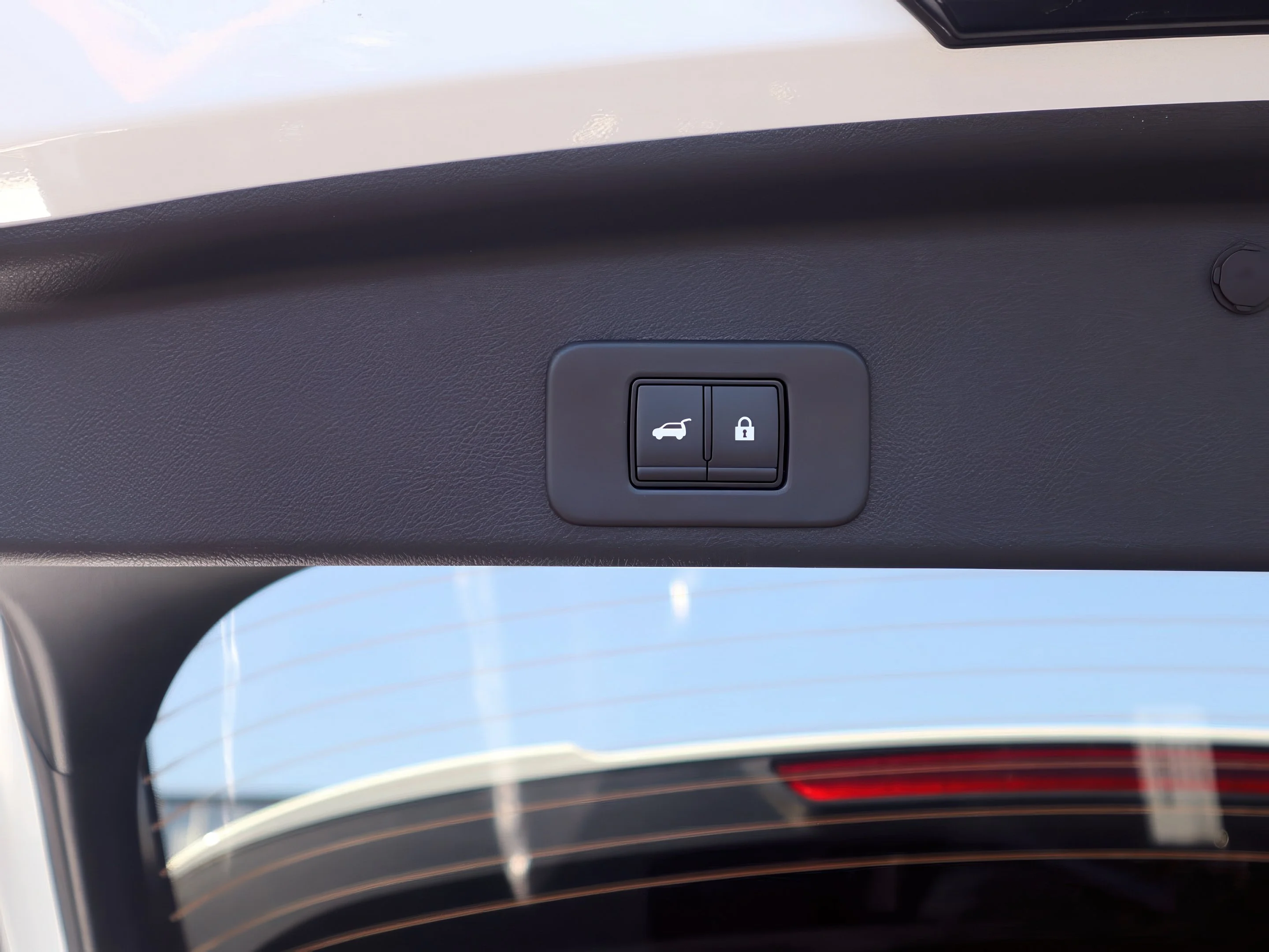 2025 Nissan Murano SV - Photo 10