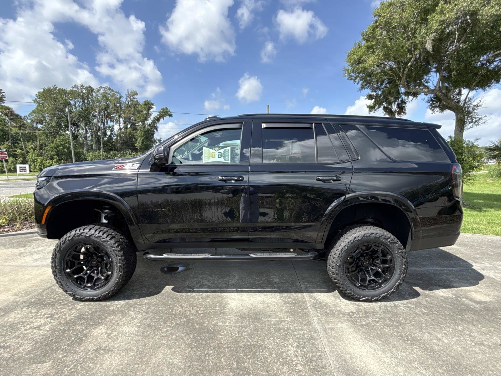 2026 Chevrolet Tahoe Z71 - Photo 6
