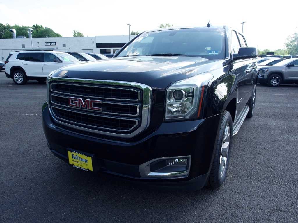 2020 GMC Yukon 4WD SLE's photo