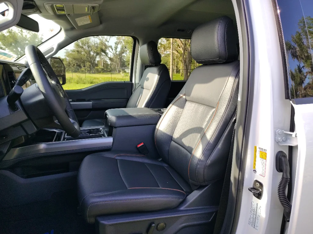 New 2026 Star White Metallic Tri-Coat Ford F-350® Lariat® image 17