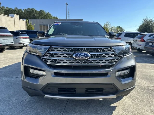 Used 2023 Gray Ford Limited image 9