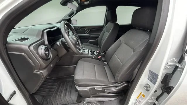 Used 2023 Summit White Chevrolet WT image 18