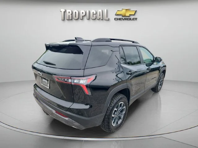 New 2027 Mosaic Black Metallic Chevrolet ACTIV image 5