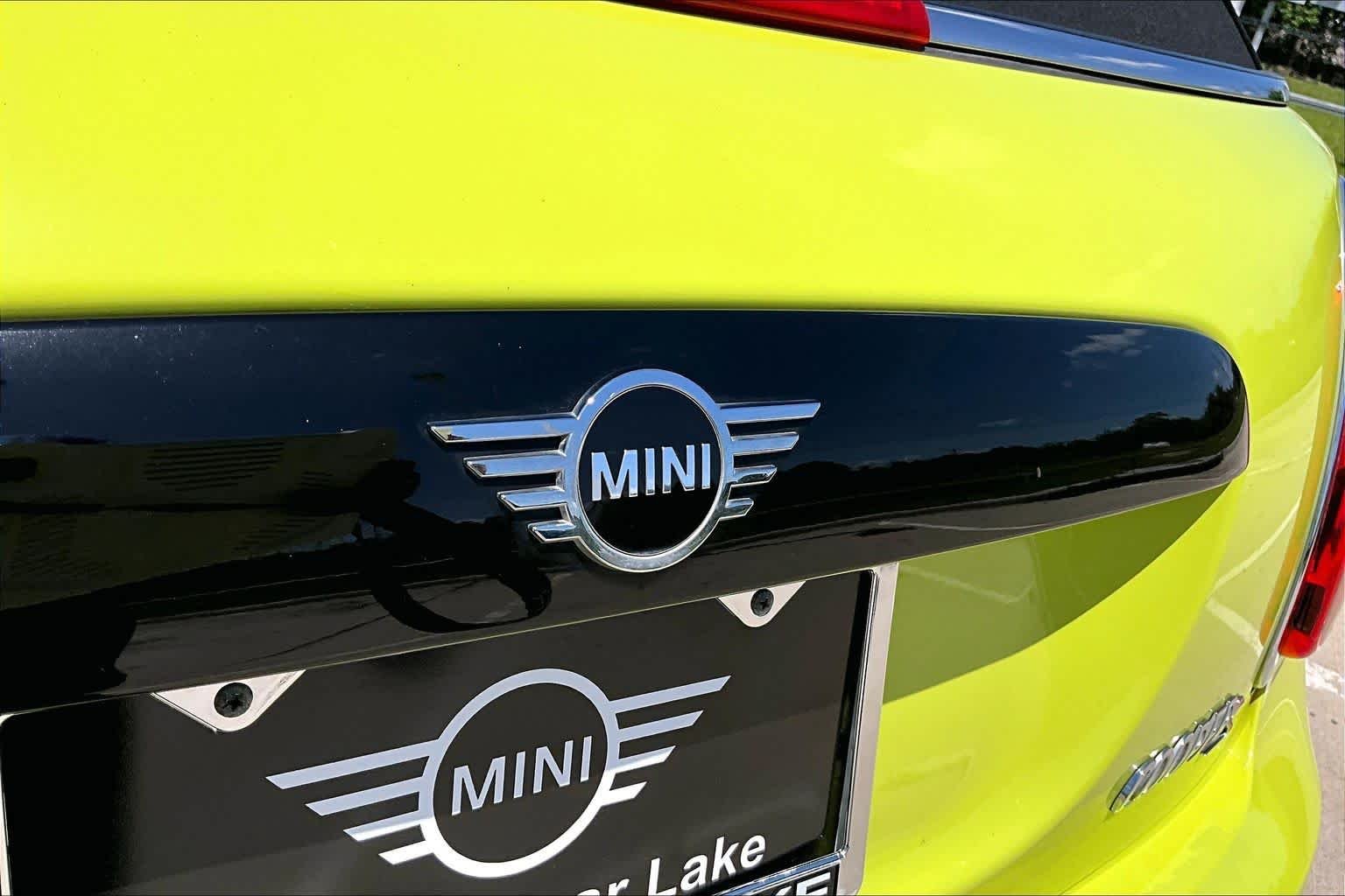 Used 2024 Zesty Yellow MINI Cooper S image 29