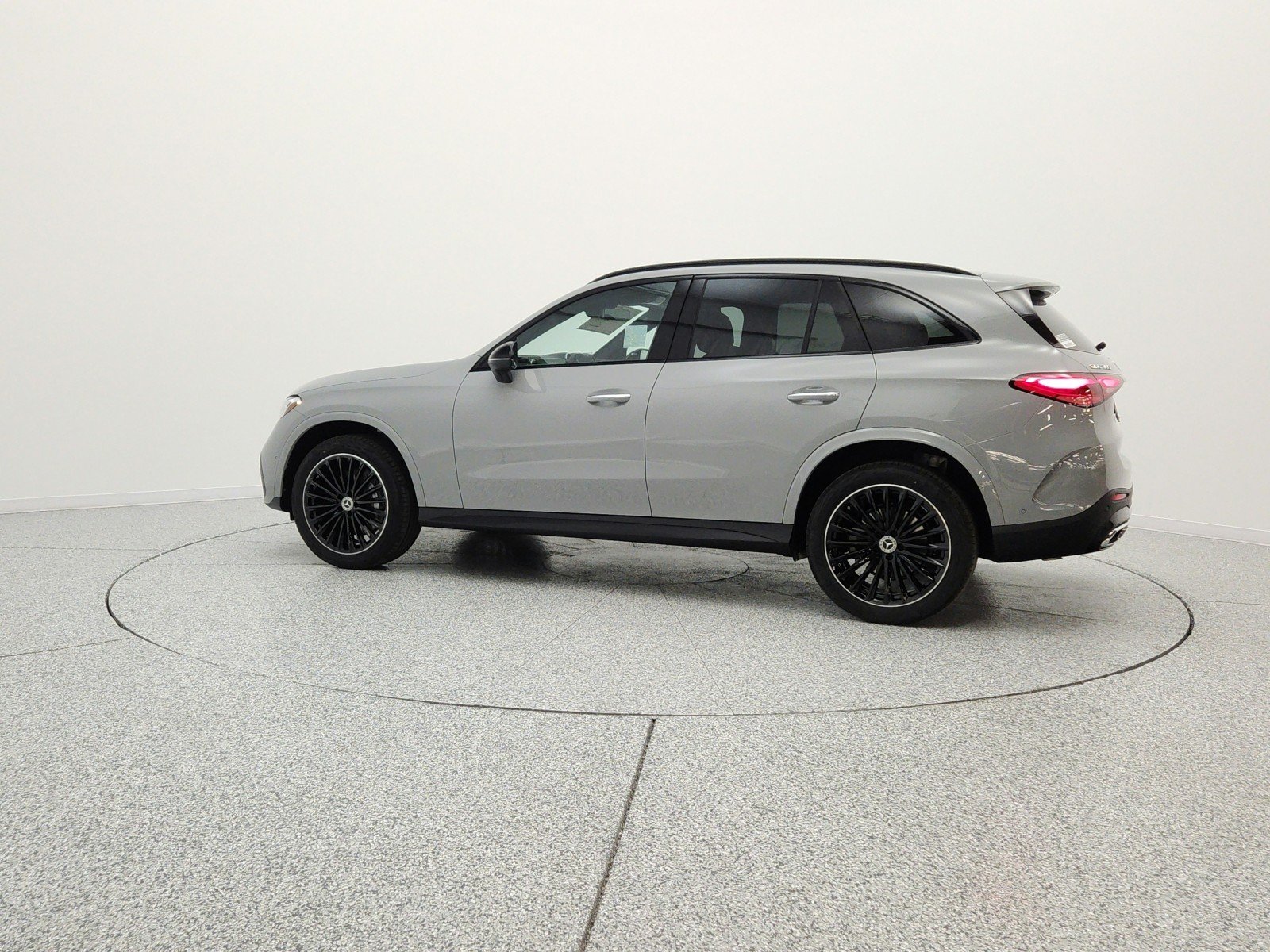 New 2026 MANUFAKTUR Alpine Grey Mercedes-Benz GLC 300 SUV image 8