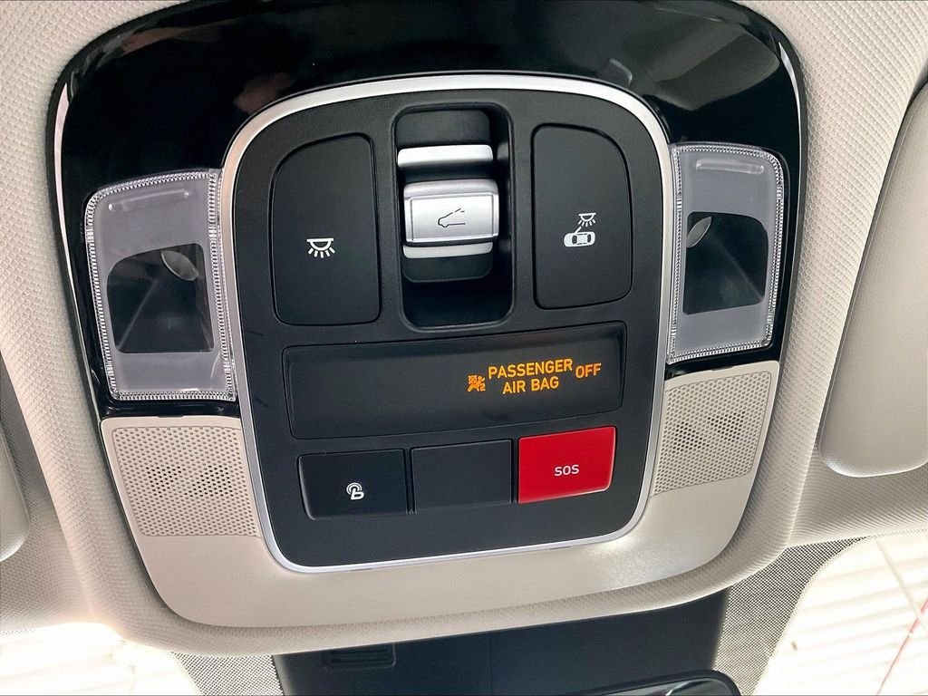 Used 2023 Gray Hyundai Limited image 27