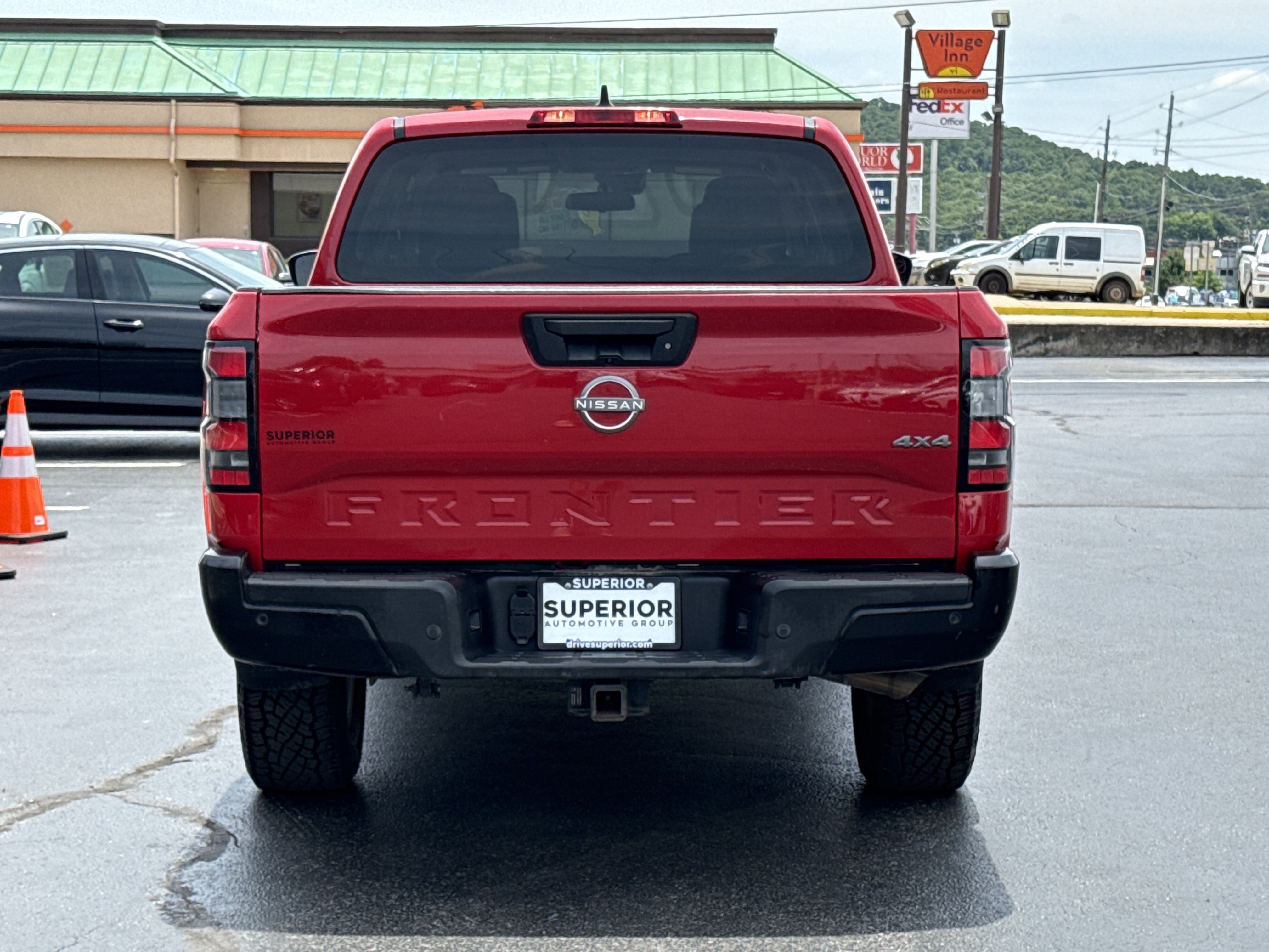 Used 2022 Red Alert Nissan S 4WD image 4