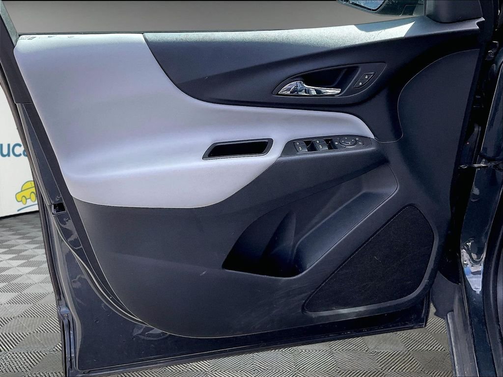 Used 2023 Iron Gray Metallic Chevrolet LT image 9