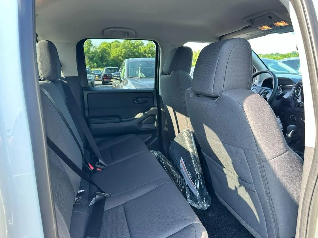 New 2026 Glacier White Nissan Crew Cab S image 4