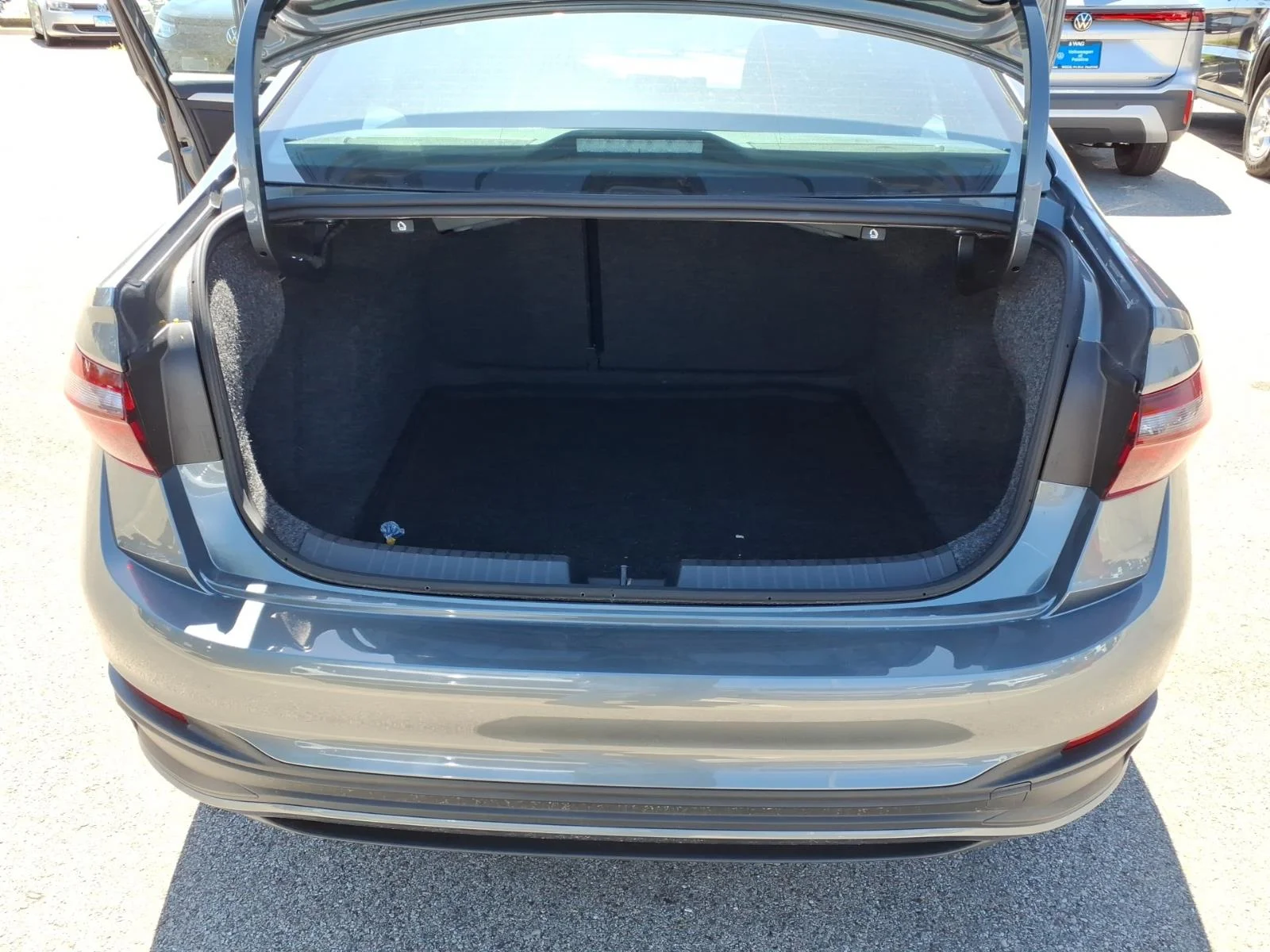 Used 2026 Platinum Gray Metallic 2r2r Volkswagen SPORT AUTO image 28