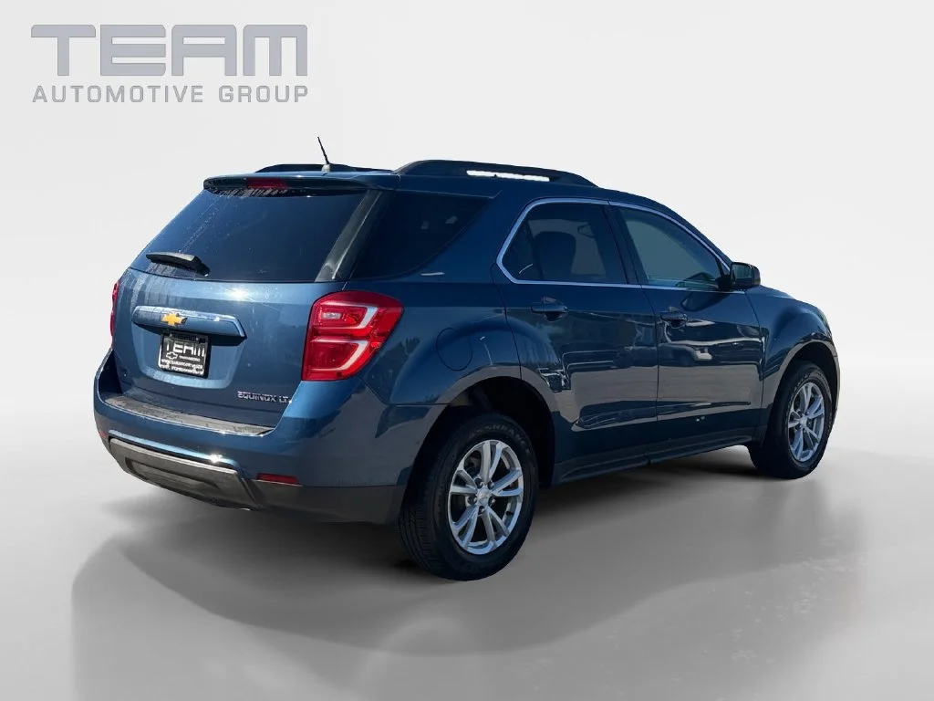 Used 2016 PATRIOT BLUE METALLIC Chevrolet LT image 7