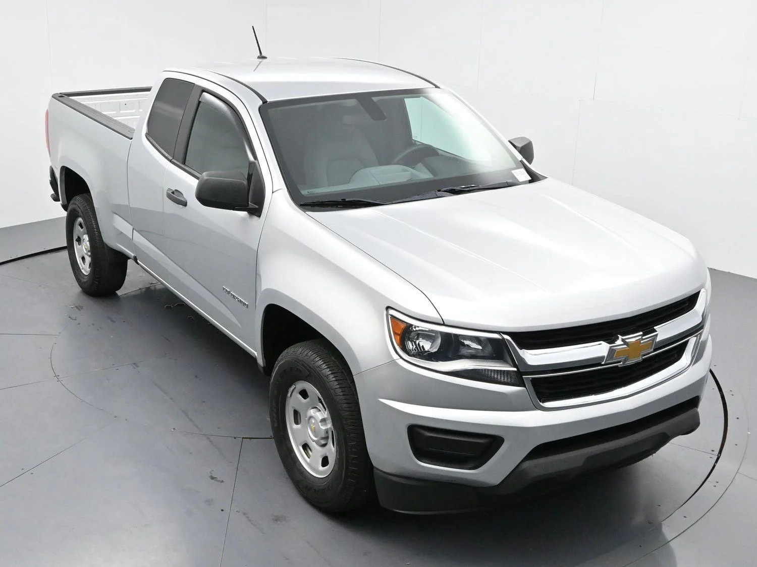 Used 2019 SILVER ICE METALLIC Chevrolet 2WD Work Truck image 32