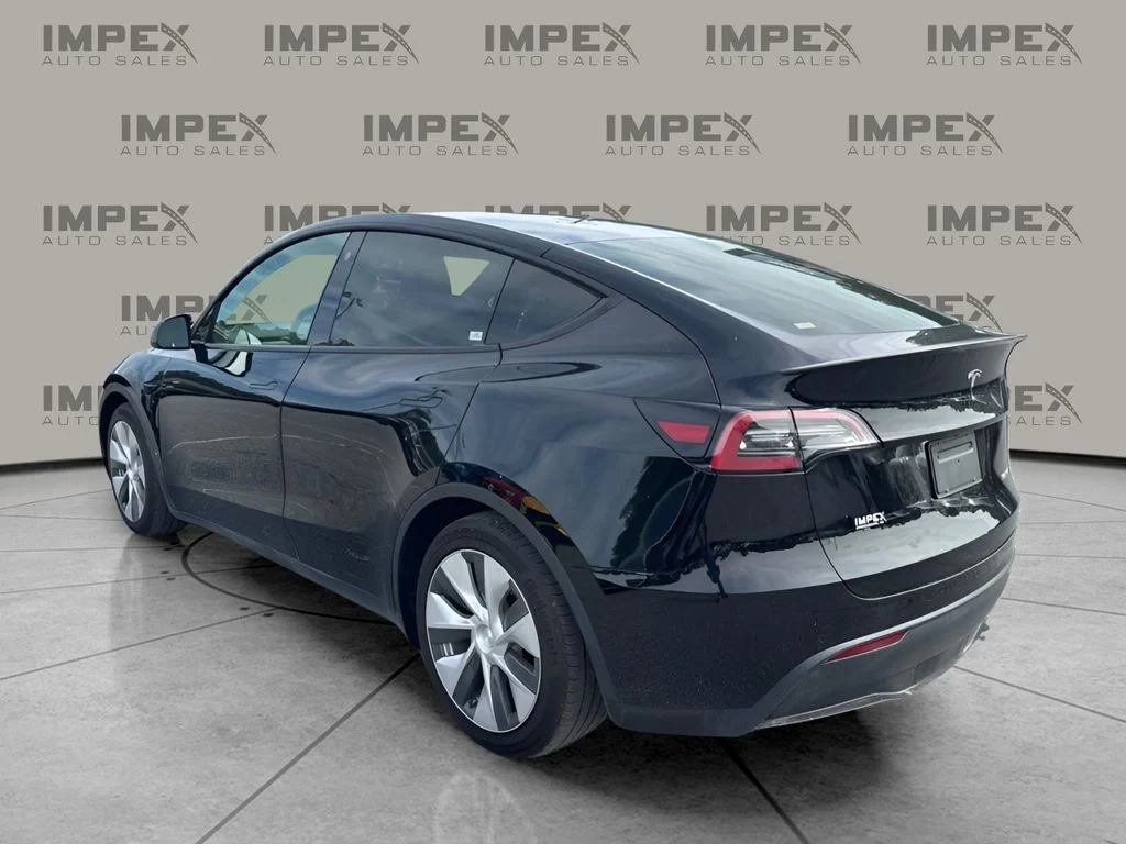 Used 2022 Black Tesla Performance image 3