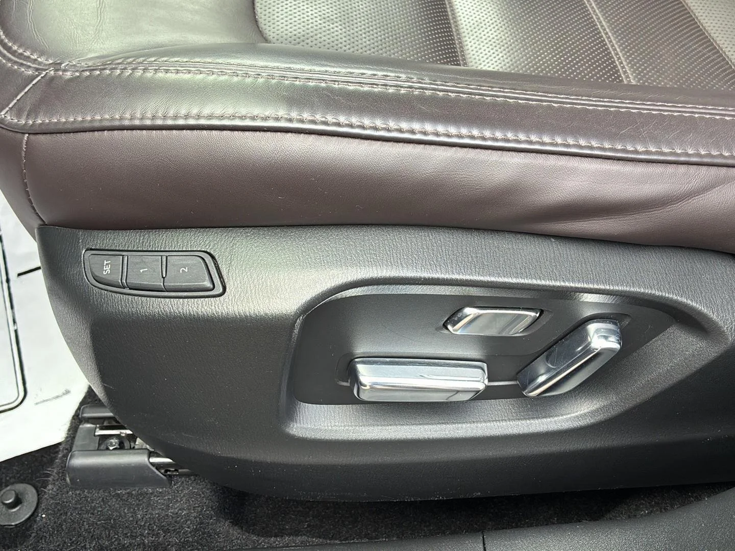 Used 2019 Jet Black Mica Mazda Signature image 15