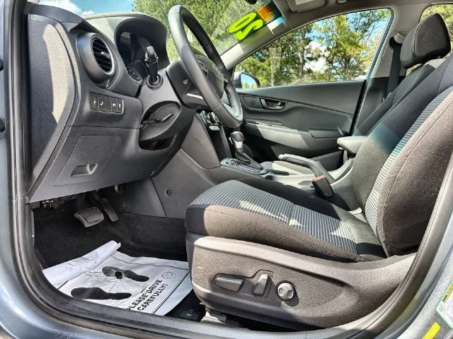 Used 2020 Silver Hyundai SEL Plus image 12