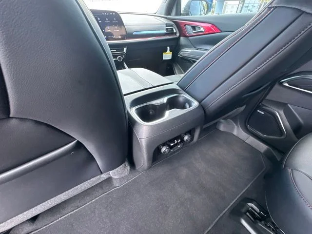 New 2026 White Chevrolet Z71 image 27