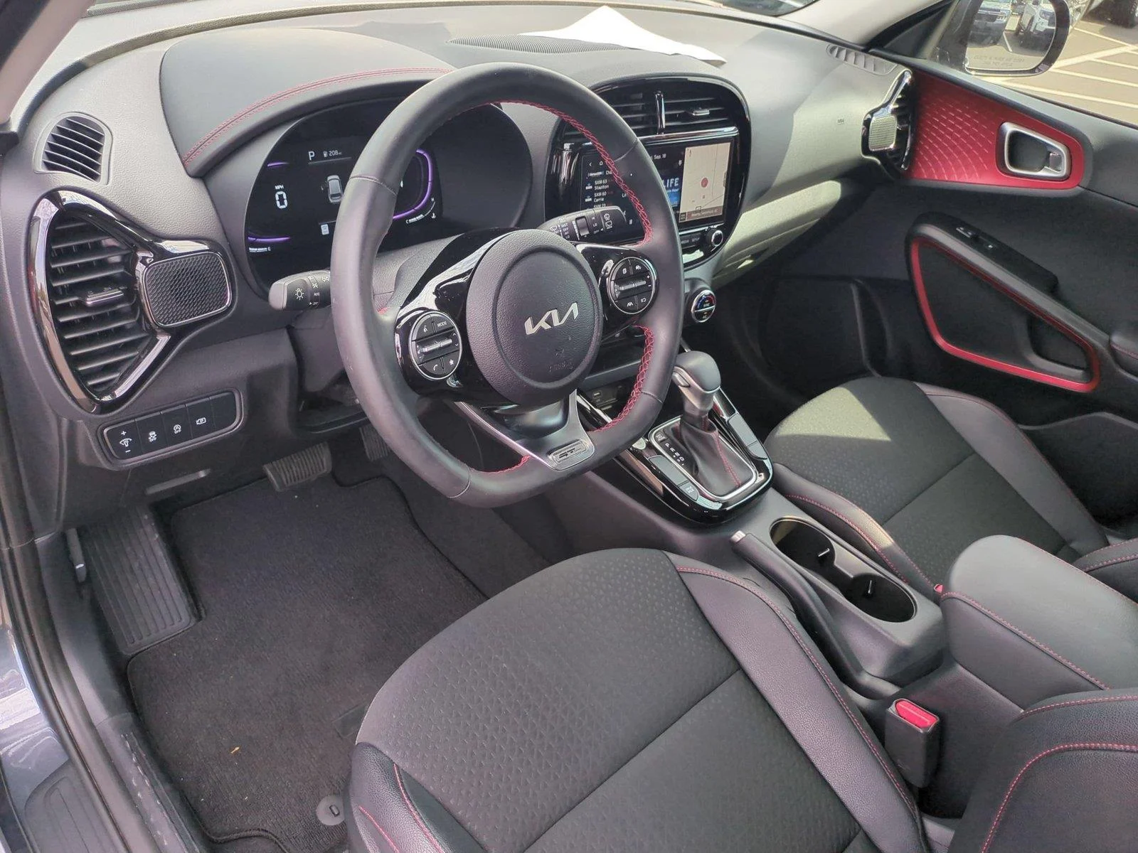 Used 2025 Gravity Gray Kia GT-Line image 18