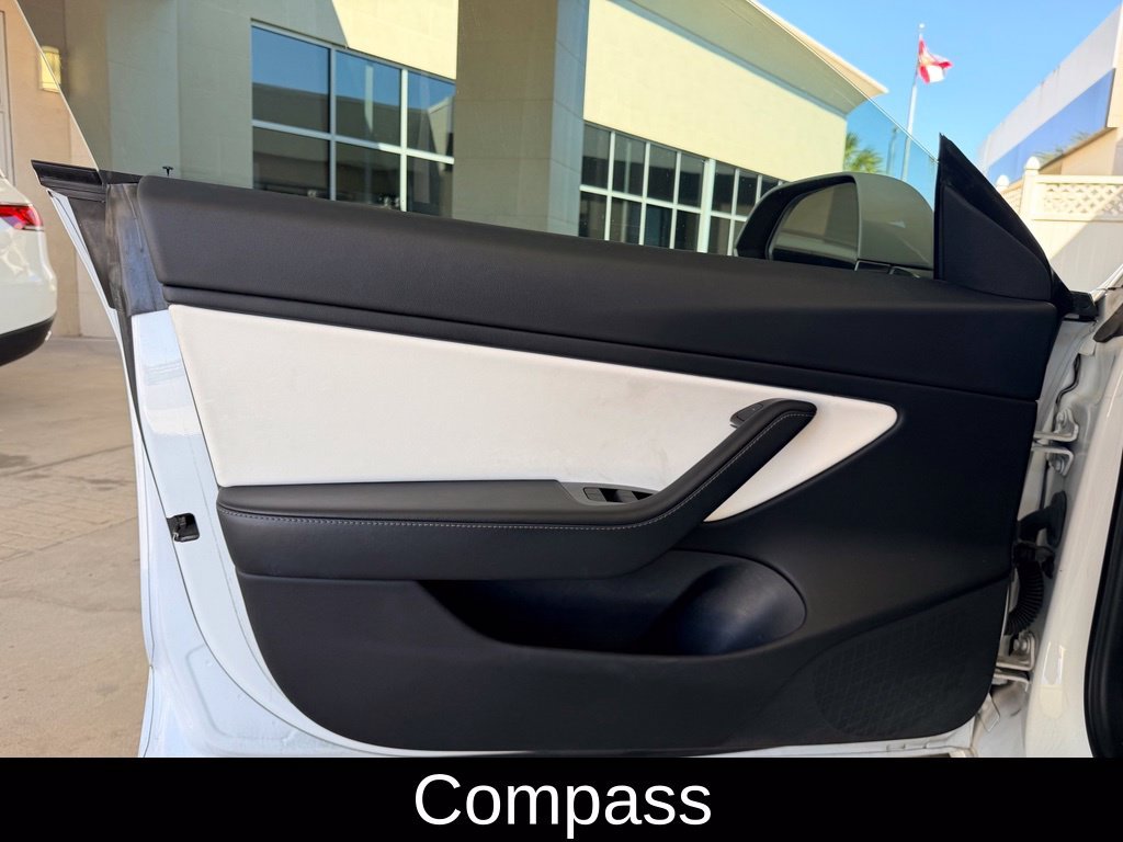 Used 2018 White Tesla Long Range image 10