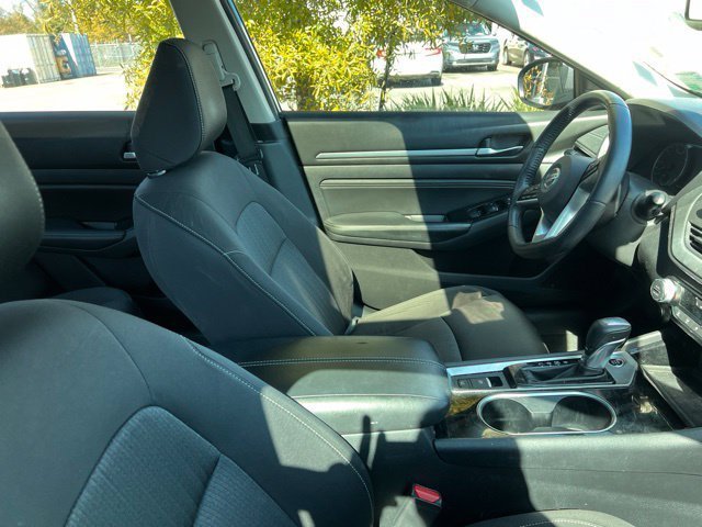 Used 2020 Gun Metallic Nissan 2.5 SV image 5