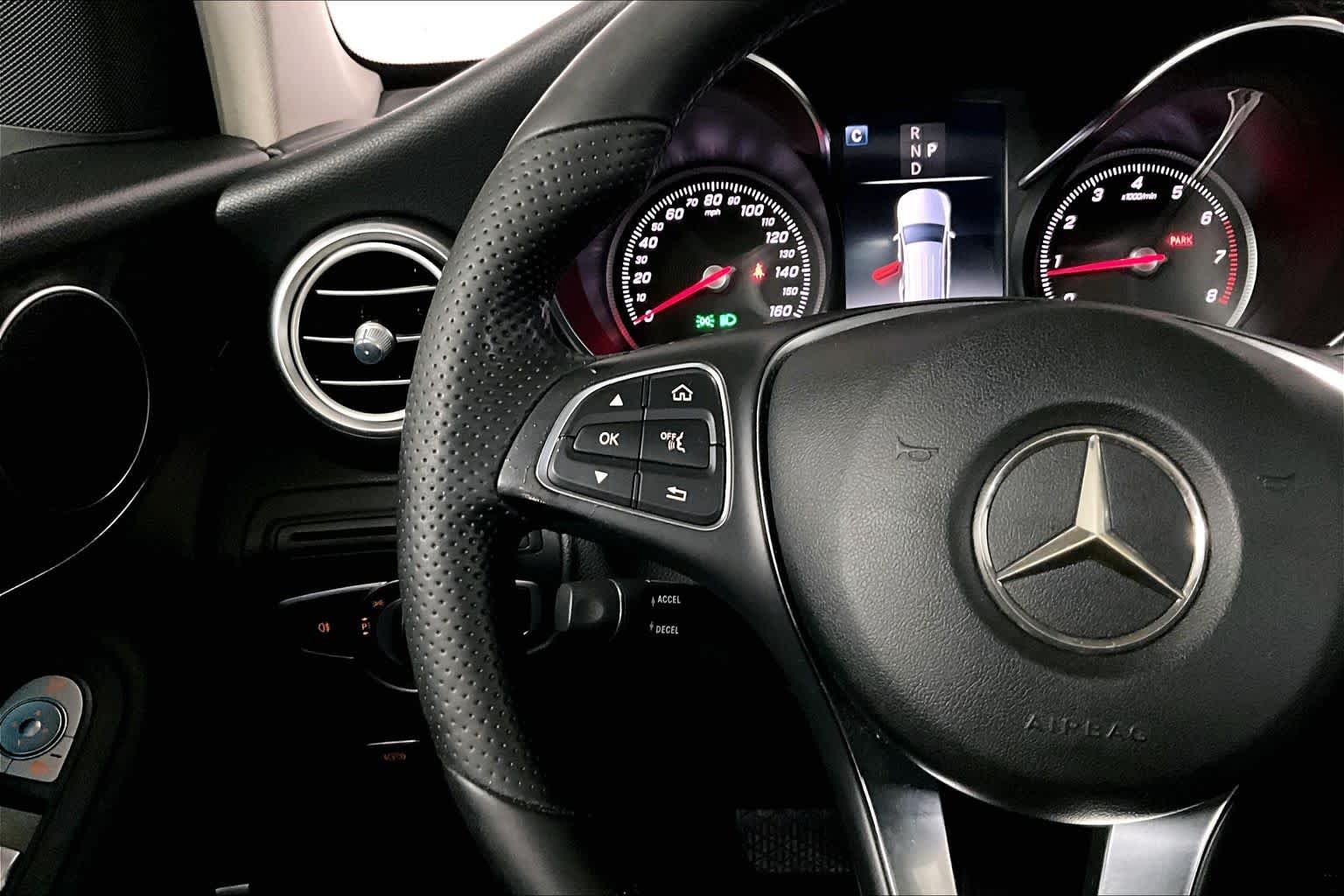 Used 2018 Black Mercedes-Benz GLC 300 image 21