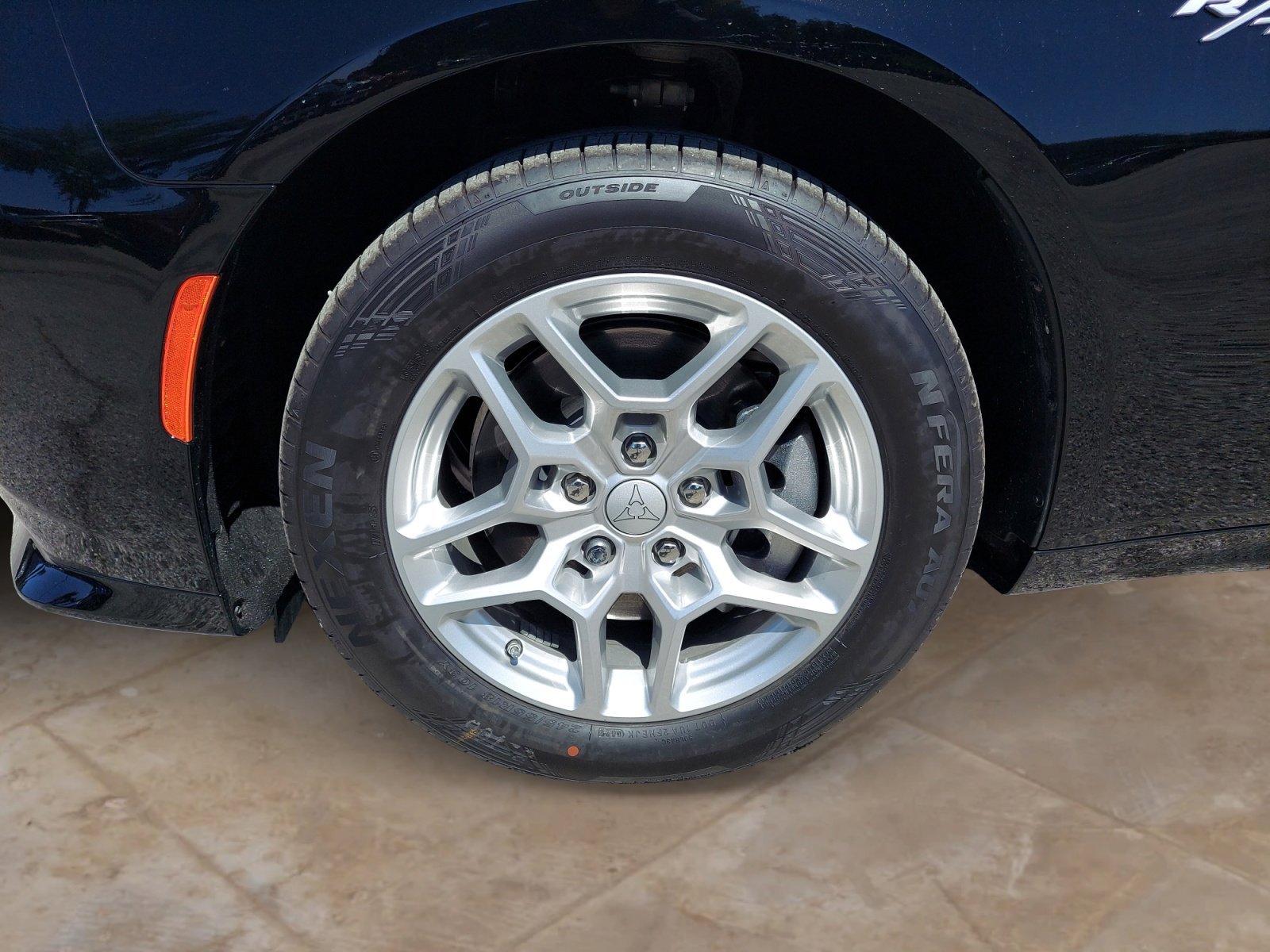 New 2026 Diamond Black Crystal Pearlcoat Dodge R/T image 27
