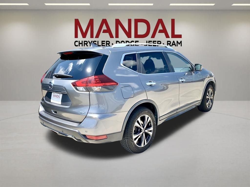 Used 2020 Gray Nissan SV image 6