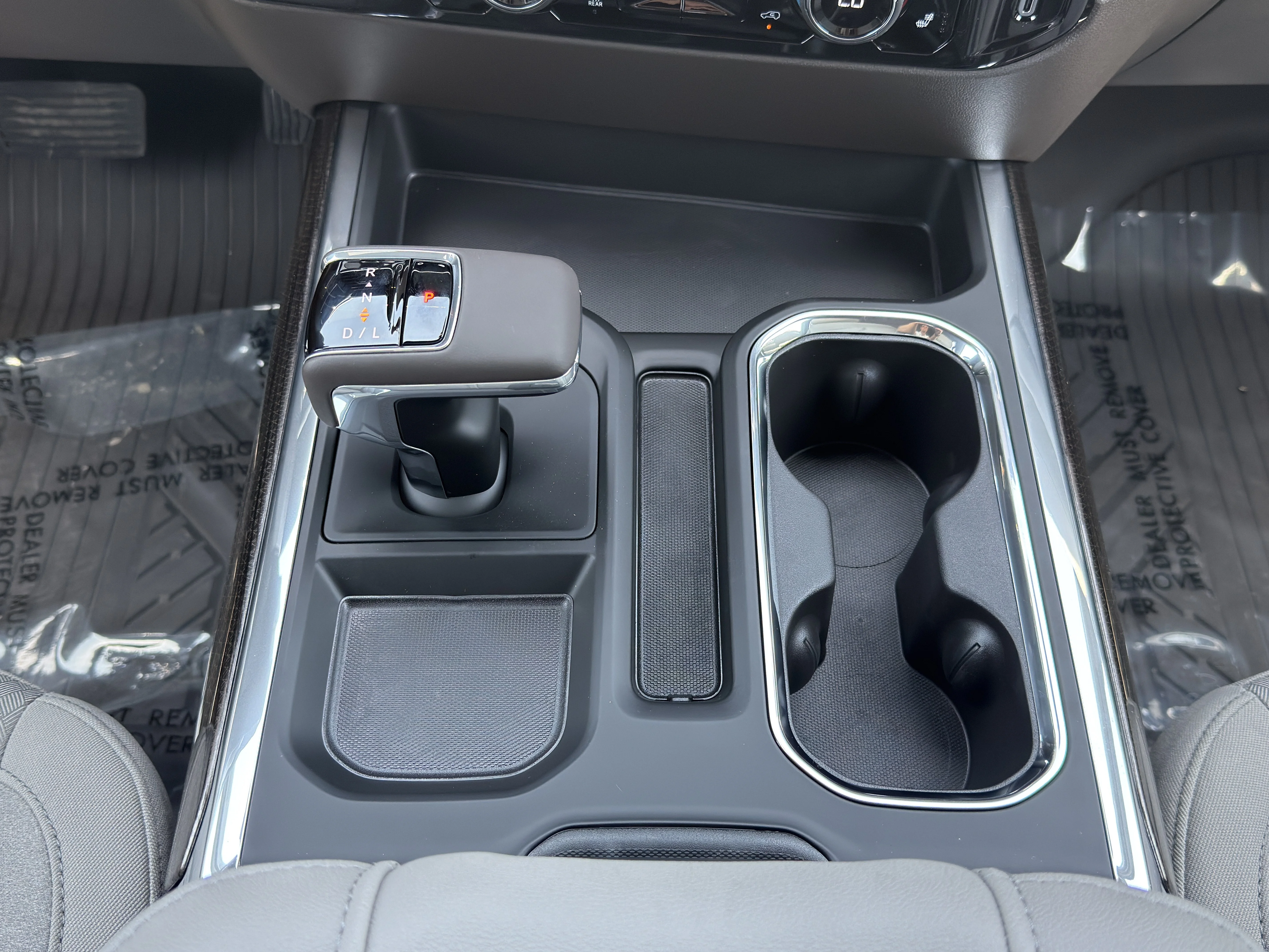 New 2026 Sterling Gray Metallic Chevrolet LT image 32