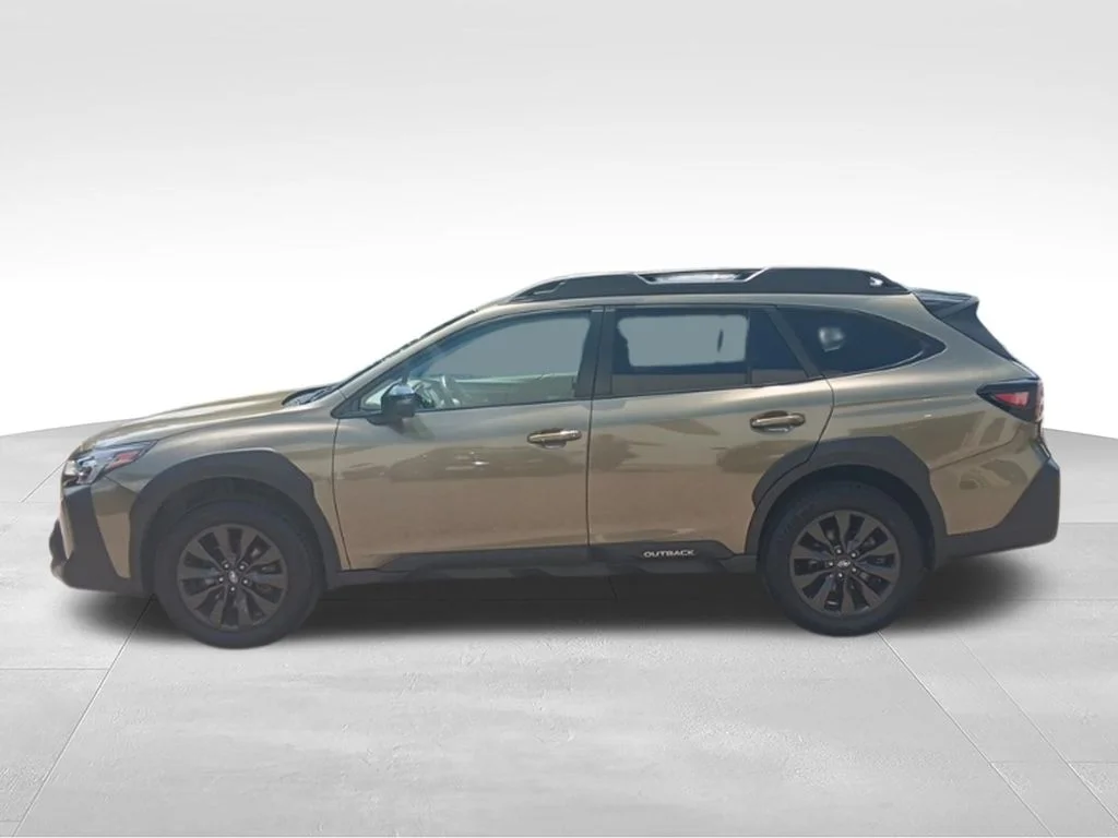 Used 2024 Autumn Green Metallic Subaru Onyx Edition image 4