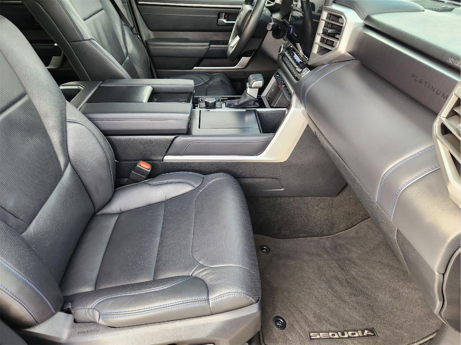 2024 Toyota Sequoia photo 14 of 33