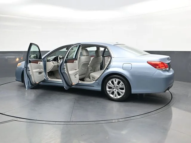 Used 2011 Blue Toyota Limited image 43