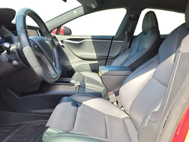 Used 2021 Red Tesla Long Range Plus image 5