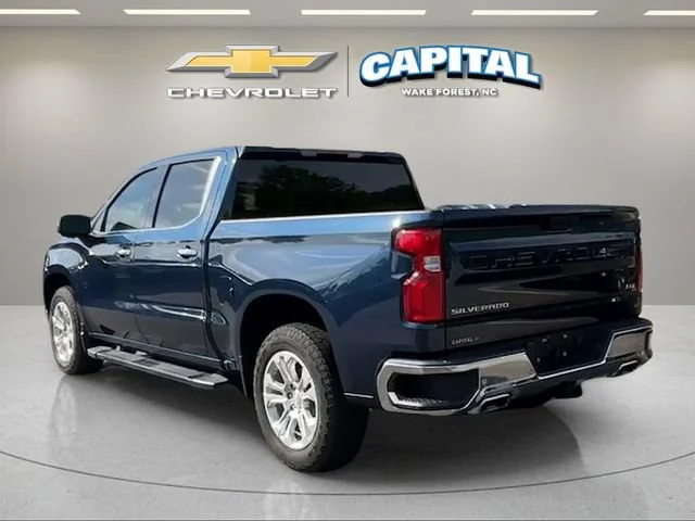 Used 2022 Northsky Blue Metallic Chevrolet LTZ image 3