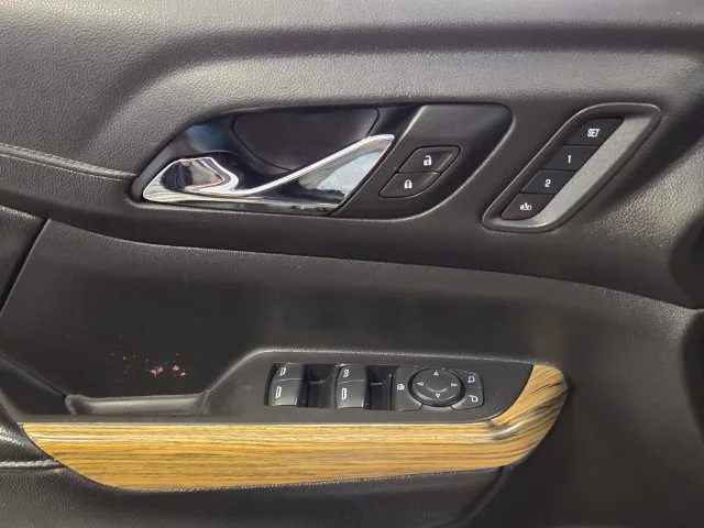 Used 2019 IRIDIUM METALLIC GMC Denali image 30