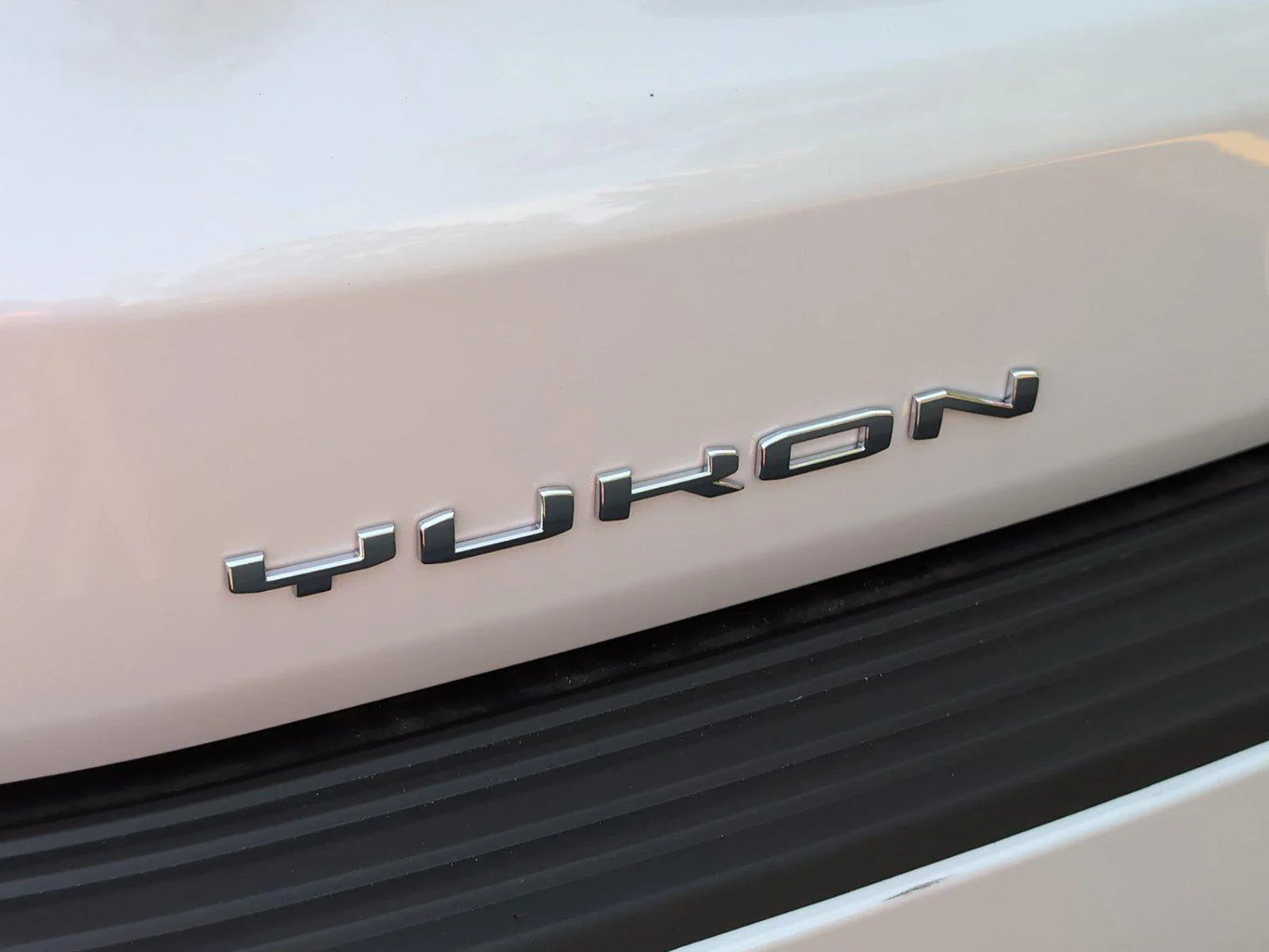 New 2026 Glacier White Tricoat GMC Denali image 5