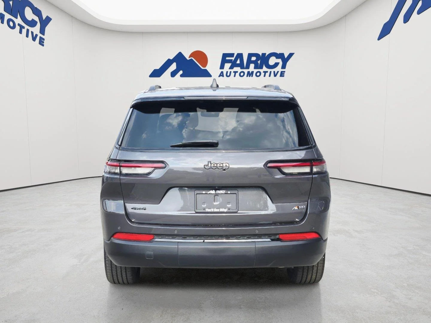 Used 2025 Baltic Gray Metallic Clearcoat Jeep Altitude X image 6