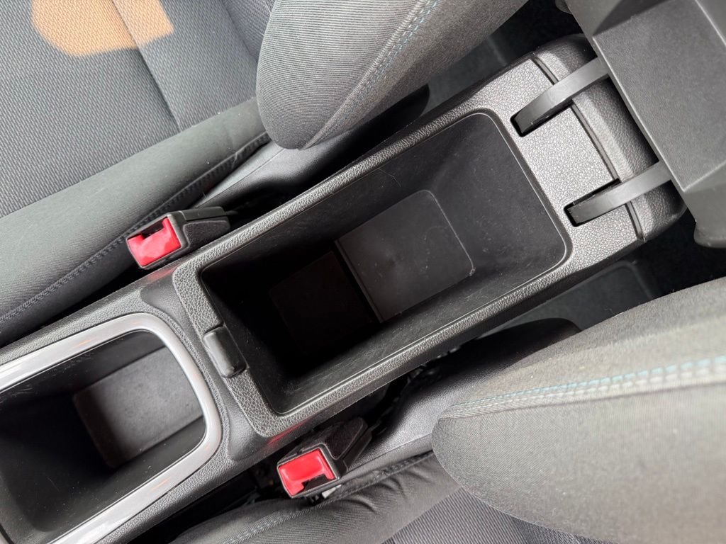 Used 2017 Summit White Chevrolet LT image 27